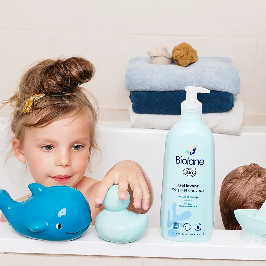 %99 Doğal İçerikli Göz Yakmayan Organik Bebek ve Çocuk Saç ve Vücut Şampuanı (500ml)