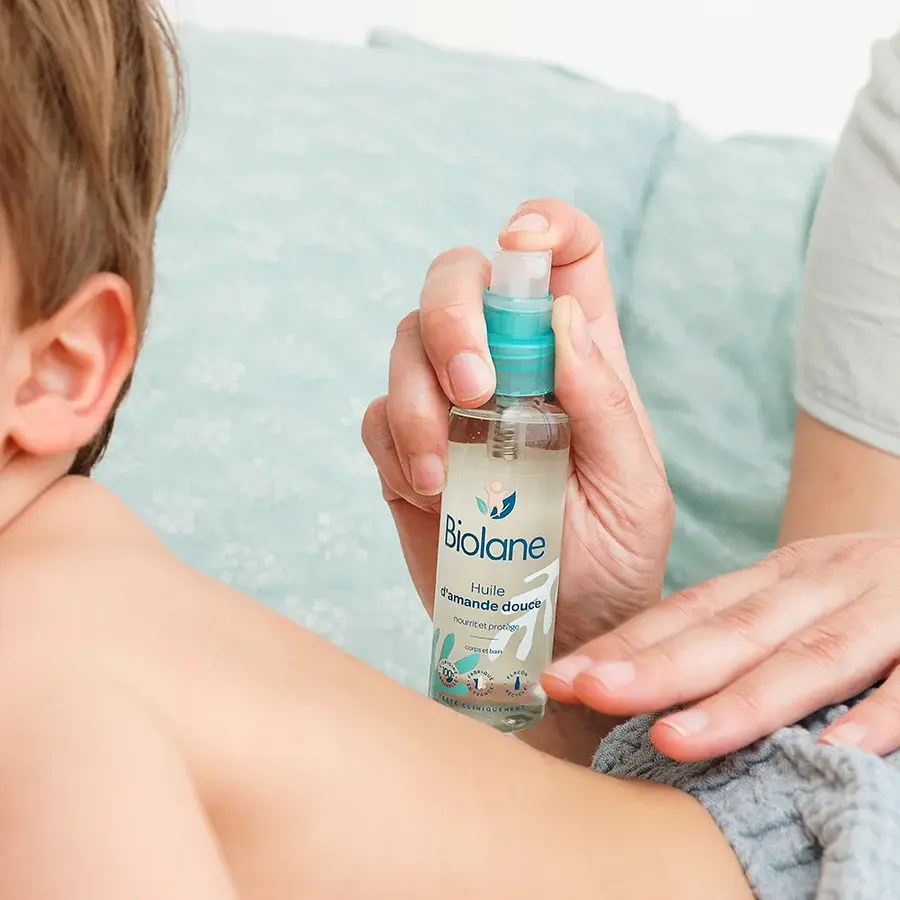 %100 Doğal Hassas Ciltler için Yumuşatıcı Besleyici Koruyucu Tatlı Badem Yağı Spreyi (75ml)