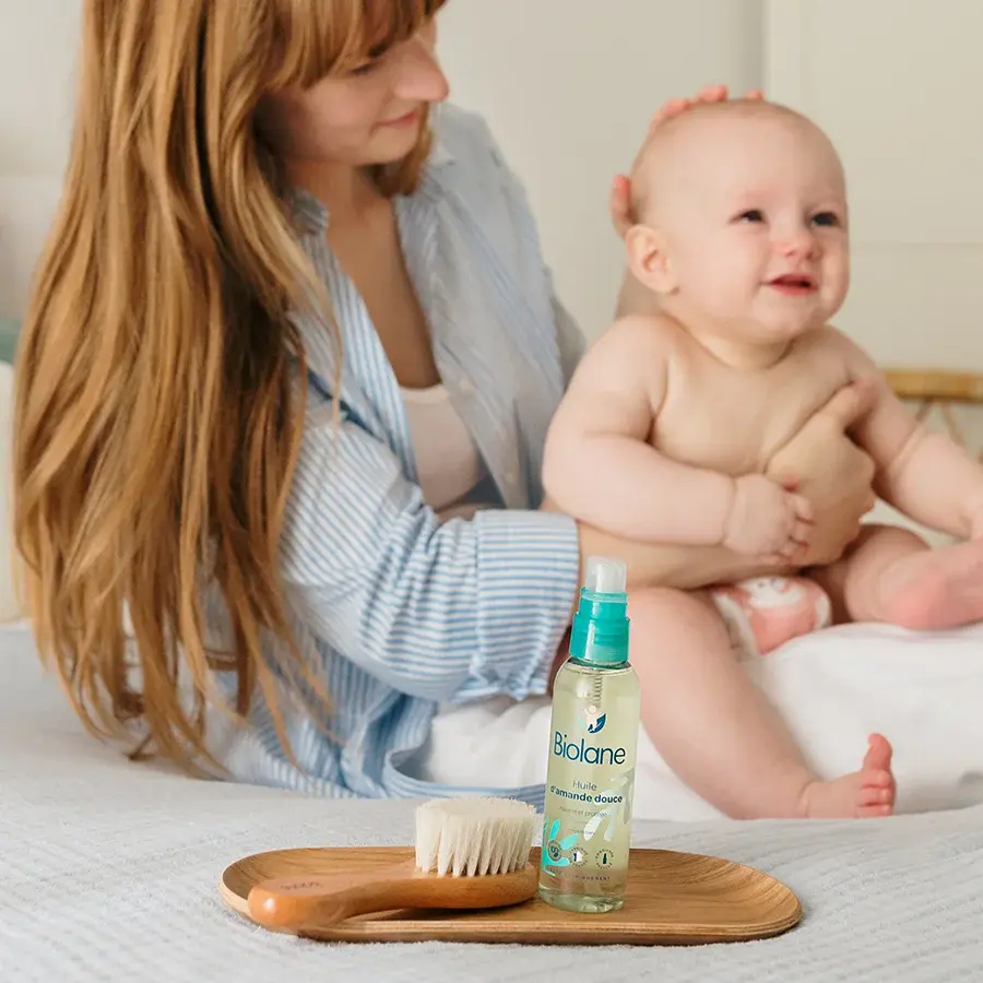 %100 Doğal Hassas Ciltler için Yumuşatıcı Besleyici Koruyucu Tatlı Badem Yağı Spreyi (75ml)