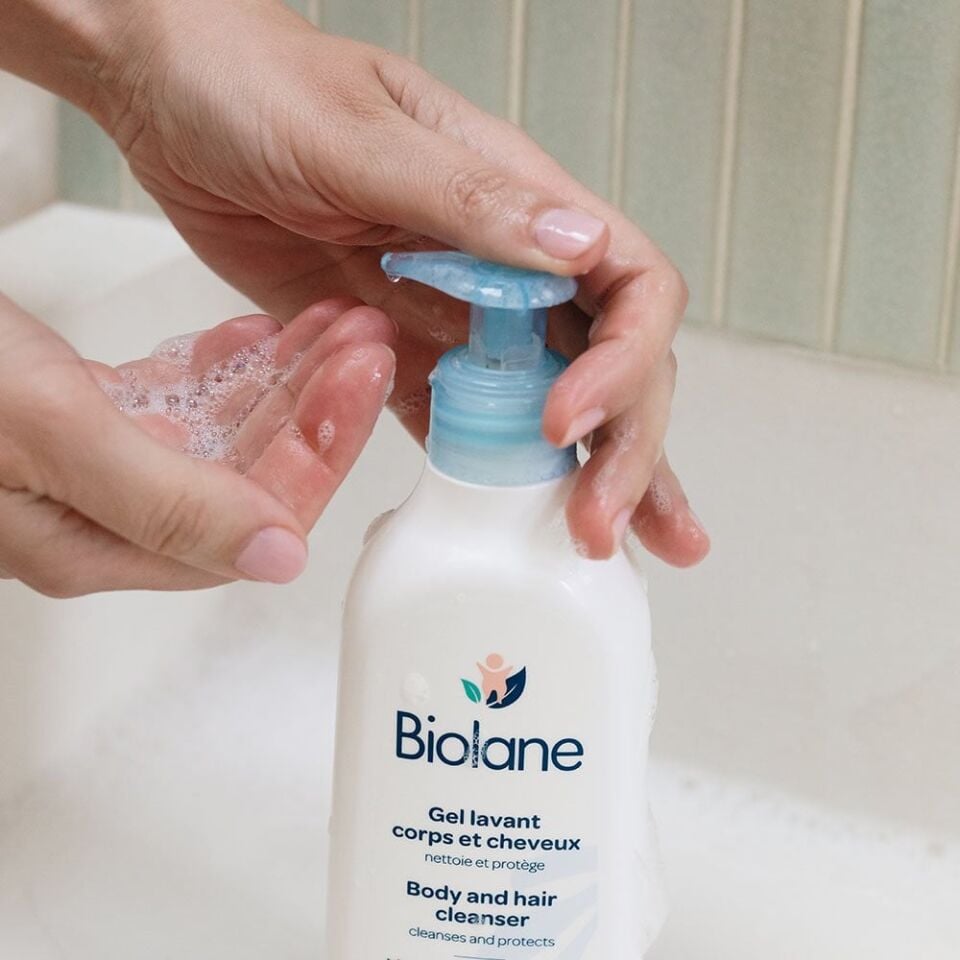 %97 Doğal İçerikli Sabunsuz Yenidoğan Saç ve Vücut Bebek ve Çocuk Şampuanı Pompalı (350ml)