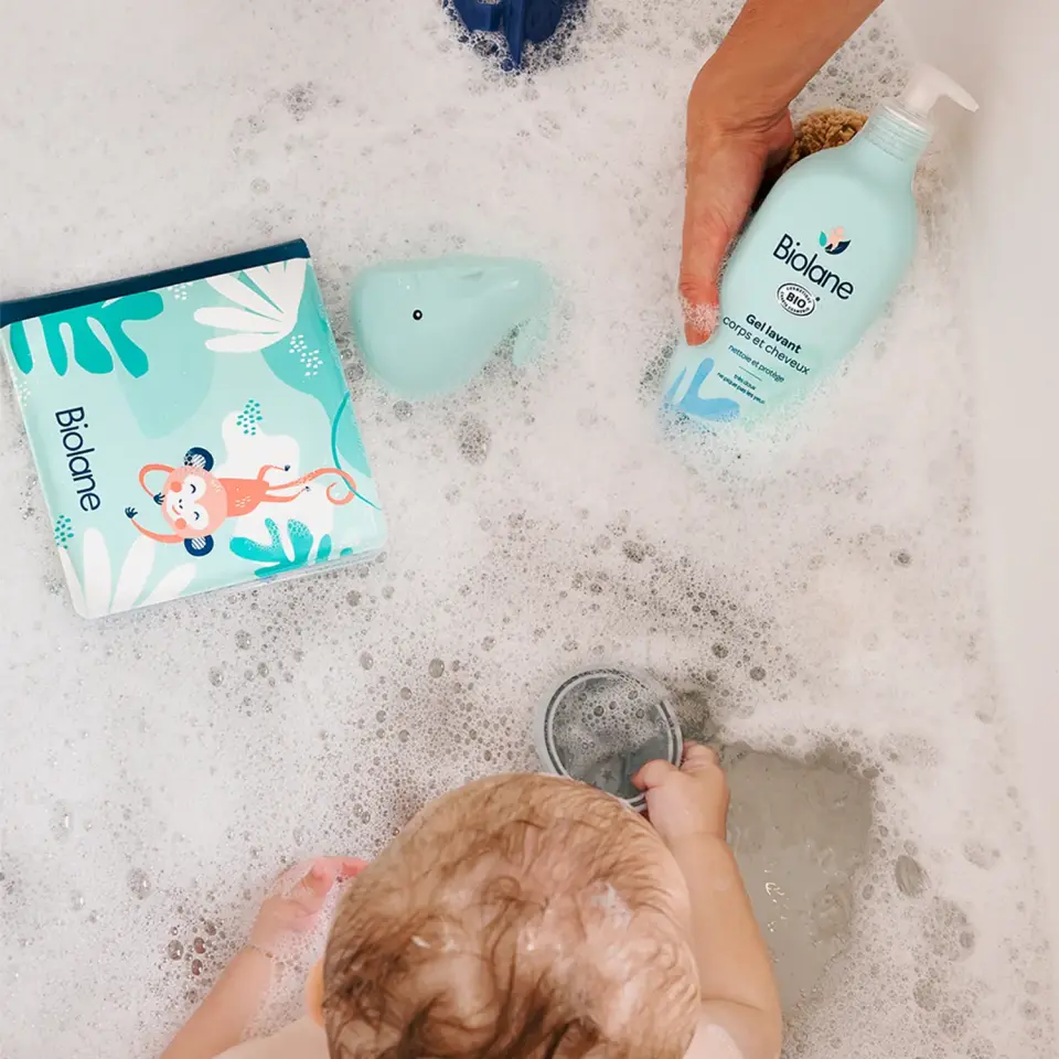 %99 Doğal İçerikli Göz Yakmayan Organik Bebek ve Çocuk Saç ve Vücut Şampuanı (500ml)